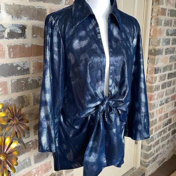 MISHCA Shimmer Reptile Print Tie Front Jacket Size Large - Picture 4 of 10